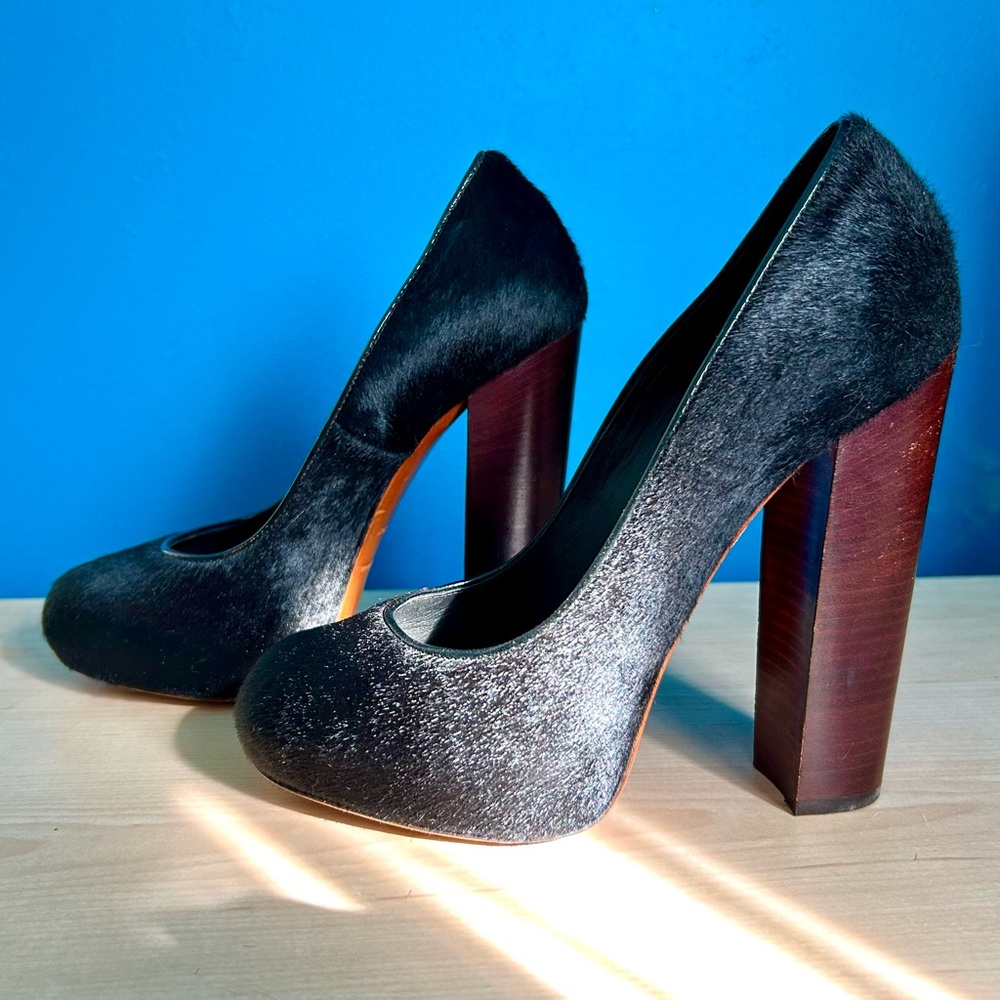 B Brian Atwood Black Pony Hair “Petisca” Heels w/ Box & Dust Jacket, Size 7